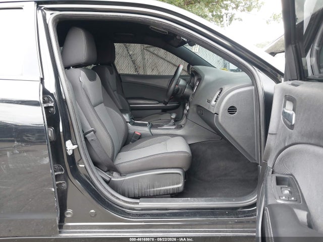 46169978 :رقم المزاد ، 2C3CDXFG7FH742483 vin ، 2015 Dodge Charger Se مزاد بيع