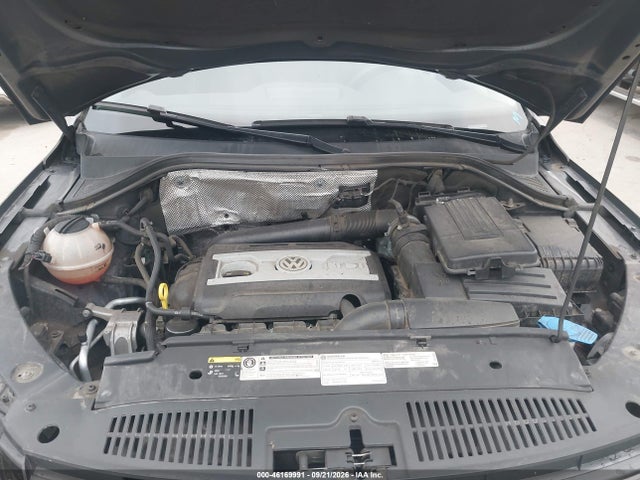 46169991 :رقم المزاد ، WVGAV7AX1HK027584 vin ، 2017 Volkswagen Tiguan 2.0t/2.0t S مزاد بيع