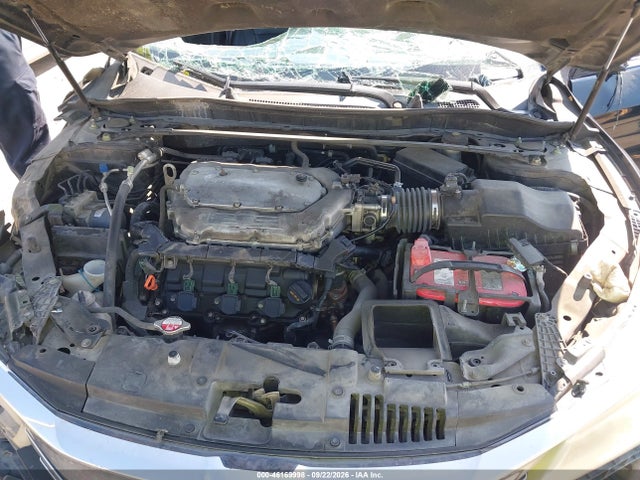 46169998 :رقم المزاد ، 1HGCR3F92GA017267 vin ، 2016 Honda Accord Touring مزاد بيع