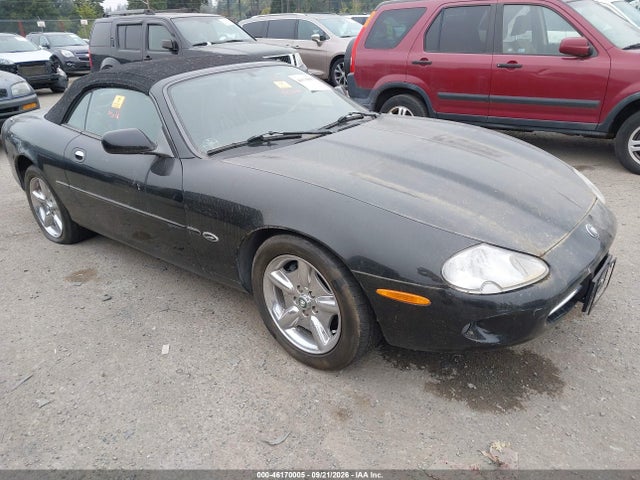 46170005 :رقم المزاد ، SAJGX204XXC040315 vin ، 1999 Jaguar Xk8 مزاد بيع
