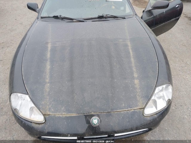 46170005 :رقم المزاد ، SAJGX204XXC040315 vin ، 1999 Jaguar Xk8 مزاد بيع