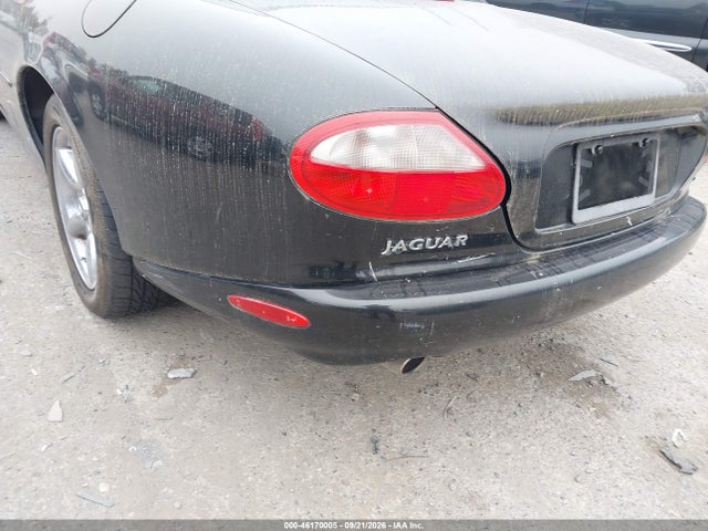 46170005 :رقم المزاد ، SAJGX204XXC040315 vin ، 1999 Jaguar Xk8 مزاد بيع