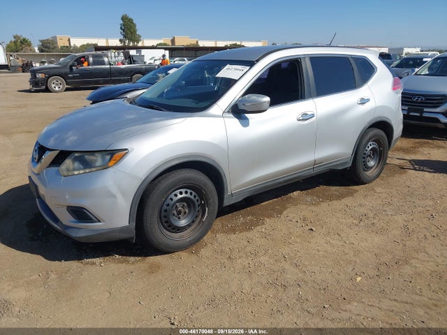 Nissan ROGUE S 2015 KNMAT2MT6FP585629 Image 2