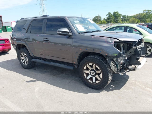 2017 Toyota 4runner Trd Off Road Premium მანქანა იყიდება აუქციონზე, vin: JTEBU5JRXH5464303, აუქციონის ნომერი: 46170064