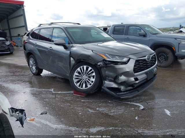 Aukcja sprzedaży 2026 Toyota Highlander Hybrid Platinum, vin: 5TDEBRCH2TS711884, numer aukcji: 46170072