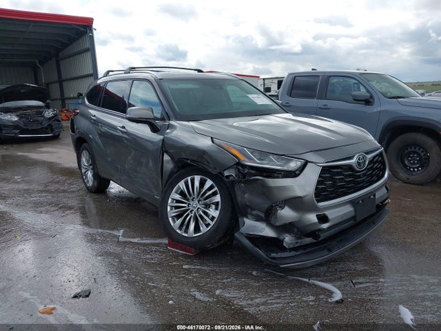 Aukcja sprzedaży 2026 Toyota Highlander Hybrid Platinum, vin: 5TDEBRCH2TS711884, numer aukcji: 46170072