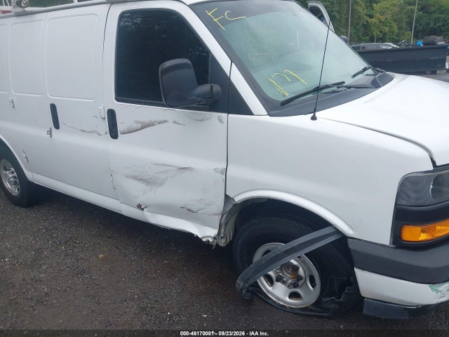 2021 Chevrolet Express Work Van მანქანა იყიდება აუქციონზე, vin: 1GCWGAF73M1167839, აუქციონის ნომერი: 46170081