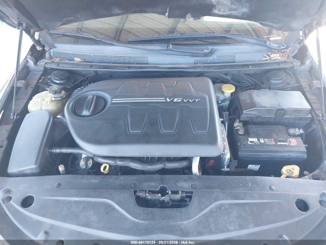 Продажа на аукционе авто 2015 Chrysler 200 C, vin: 1C3CCCCG3FN663576, номер лота: 46170129