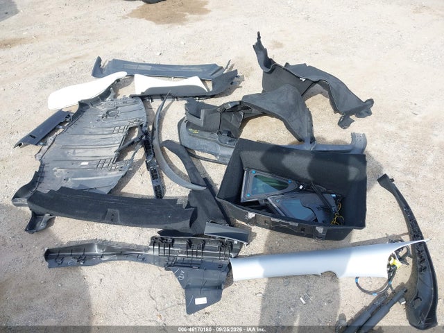 2025 Tesla Model 3 Performance All-wheel Drive მანქანა იყიდება აუქციონზე, vin: 5YJ3E1ET5SF926387, აუქციონის ნომერი: 46170180