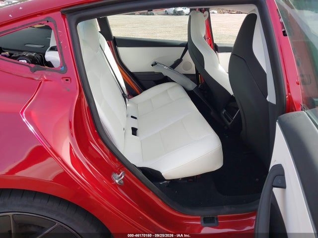 2025 Tesla Model 3 Performance All-wheel Drive მანქანა იყიდება აუქციონზე, vin: 5YJ3E1ET5SF926387, აუქციონის ნომერი: 46170180