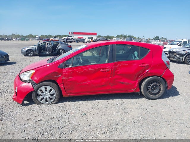 Продажа на аукционе авто 2014 Toyota Prius C One, vin: JTDKDTB37E1561481, номер лота: 46170220