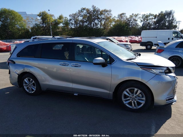 5TDZSKFCXRS142638 Toyota Sienna Limited