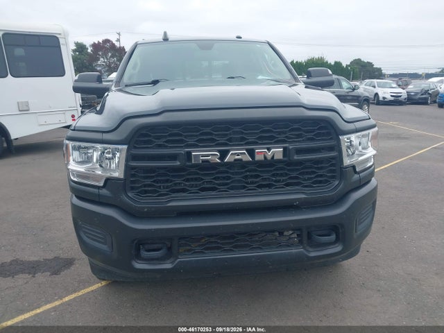 46170253 :رقم المزاد ، 3C63R3GJ0LG195186 vin ، 2020 Ram 3500 Tradesman  4x4 8' Box مزاد بيع