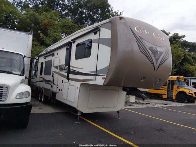 2017 Forest River Cedar Creek მანქანა იყიდება აუქციონზე, vin: 4X4FCRP23HS216142, აუქციონის ნომერი: 46170274