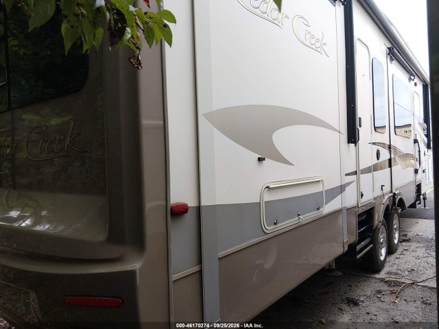 2017 Forest River Cedar Creek მანქანა იყიდება აუქციონზე, vin: 4X4FCRP23HS216142, აუქციონის ნომერი: 46170274
