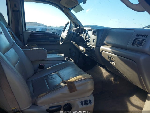 46170325 :رقم المزاد ، 1FTNW21L04ED84105 vin ، 2004 Ford F-250 Lariat/xl/xlt مزاد بيع