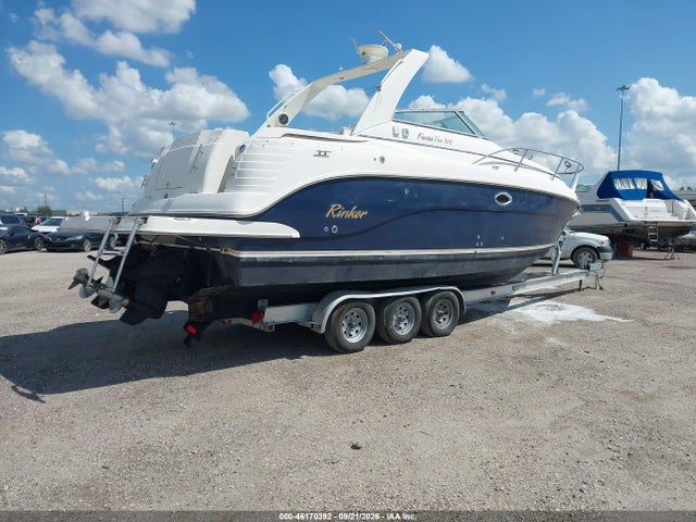 46170392 :رقم المزاد ، RNK79899G506 vin ، 2005 Rinker Fiesta Versa مزاد بيع