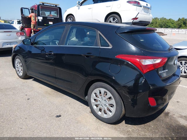 2017 Hyundai Elantra Gt მანქანა იყიდება აუქციონზე, vin: KMHD35LH9HU369799, აუქციონის ნომერი: 46170395