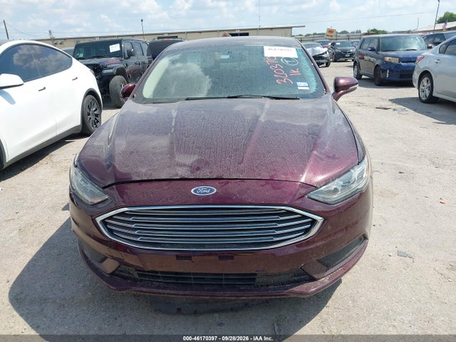 46170397 :رقم المزاد ، 3FA6P0HD0HR320370 vin ، 2017 Ford Fusion Se مزاد بيع