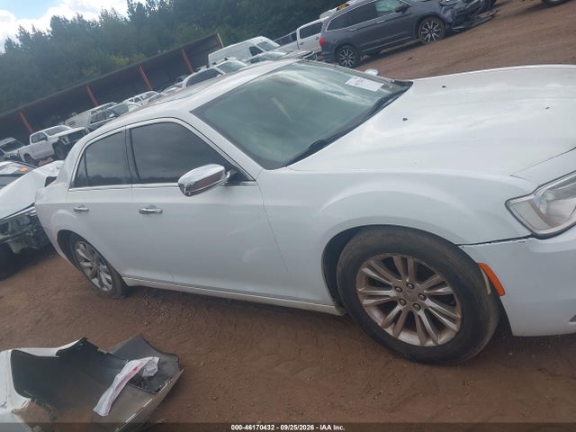 Продажа на аукционе авто 2015 Chrysler 300c, vin: 2C3CCAEG1FH766098, номер лота: 46170432