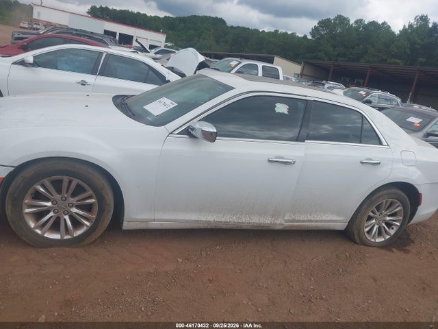 Продажа на аукционе авто 2015 Chrysler 300c, vin: 2C3CCAEG1FH766098, номер лота: 46170432