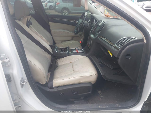 Продажа на аукционе авто 2015 Chrysler 300c, vin: 2C3CCAEG1FH766098, номер лота: 46170432