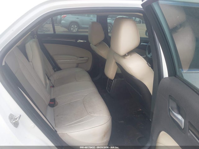 Продажа на аукционе авто 2015 Chrysler 300c, vin: 2C3CCAEG1FH766098, номер лота: 46170432