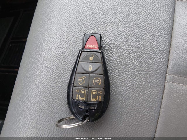 2008 Chrysler Town & Country Touring მანქანა იყიდება აუქციონზე, vin: 2A8HR54P28R701131, აუქციონის ნომერი: 46170512