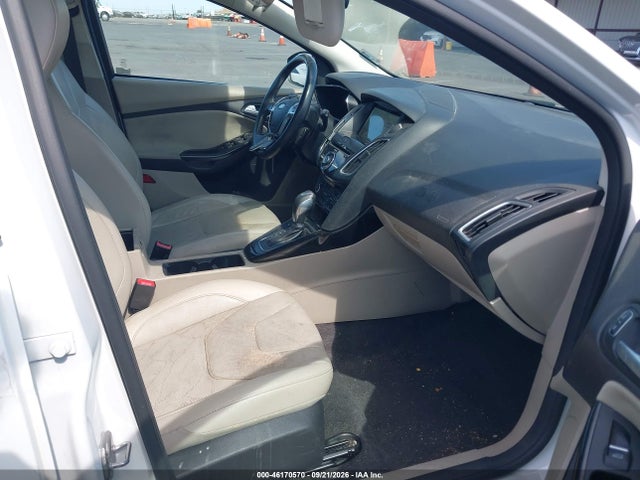 2018 Ford Focus Electric მანქანა იყიდება აუქციონზე, vin: 1FADP3R44JL230957, აუქციონის ნომერი: 46170570