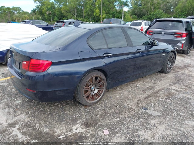 2011 Bmw 528i მანქანა იყიდება აუქციონზე, vin: WBAFR1C52BC740113, აუქციონის ნომერი: 46170604