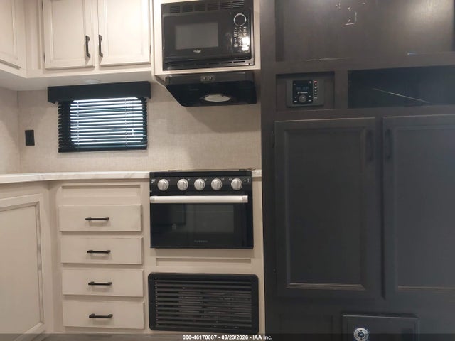 2022 Jayco Jayflight Slx 240rbs Travel Trailer მანქანა იყიდება აუქციონზე, vin: 1UJBJ0BM9N1720145, აუქციონის ნომერი: 46170687