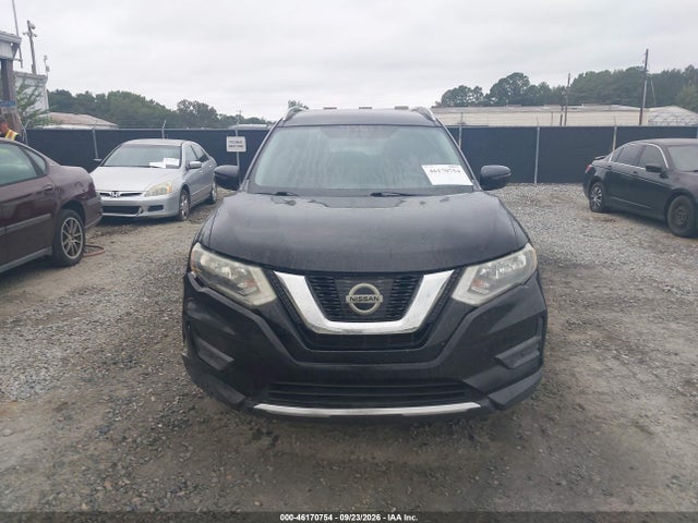 46170754 :رقم المزاد ، 5N1AT2MT5HC870571 vin ، 2017 Nissan Rogue Sv مزاد بيع