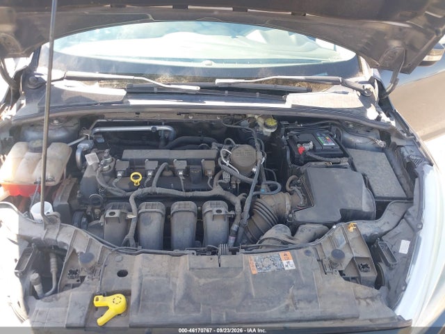 Ford FOCUS SE 2016 1FADP3K23GL247086 Image 10