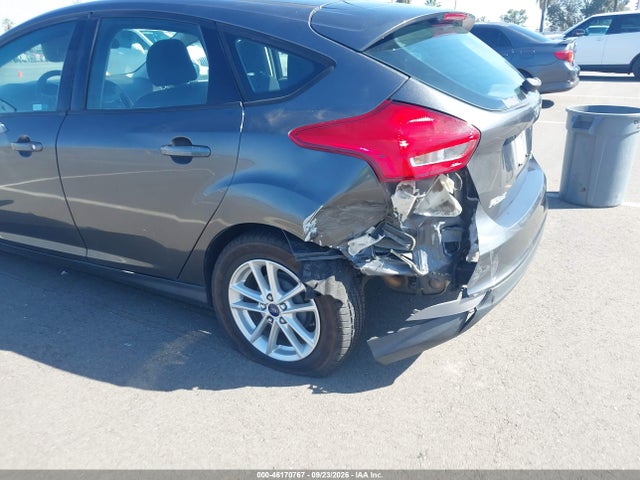 Ford FOCUS SE 2016 1FADP3K23GL247086 Image 6