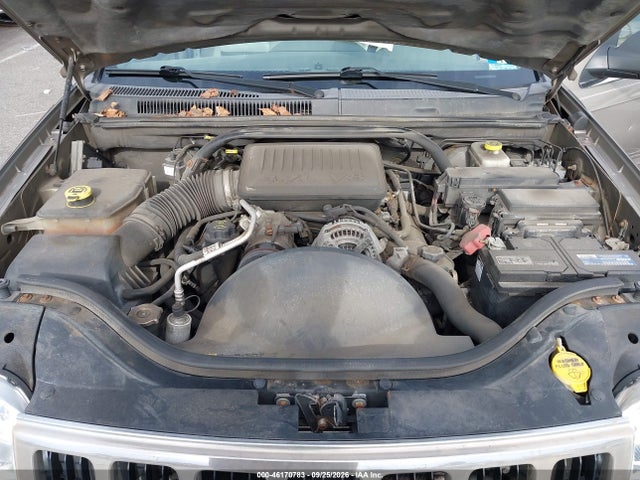 46170783 :رقم المزاد ، 1J8HR58NX5C598621 vin ، 2005 Jeep Grand Cherokee Limited مزاد بيع