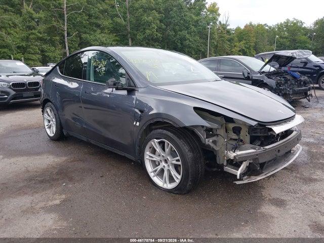 Продаж на аукціоні авто 2023 Tesla Model Y Awd/long Range Dual Motor All-wheel Drive, vin: 7SAYGDEE0PA040309, номер лоту: 46170784