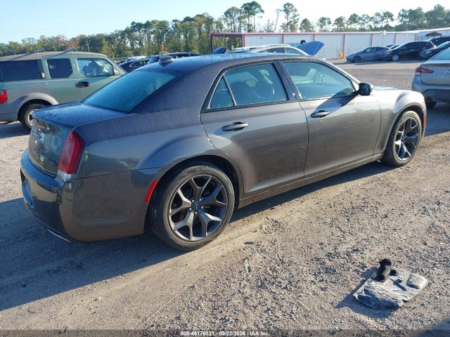 2021 Chrysler 300 300s მანქანა იყიდება აუქციონზე, vin: 2C3CCABG4MH537481, აუქციონის ნომერი: 46170821
