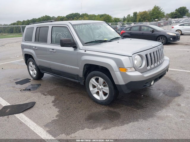 2017 Jeep Patriot Latitude 4x4 მანქანა იყიდება აუქციონზე, vin: 1C4NJRFB7HD158937, აუქციონის ნომერი: 46170839