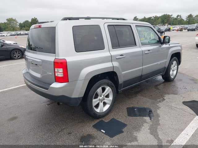 2017 Jeep Patriot Latitude 4x4 მანქანა იყიდება აუქციონზე, vin: 1C4NJRFB7HD158937, აუქციონის ნომერი: 46170839
