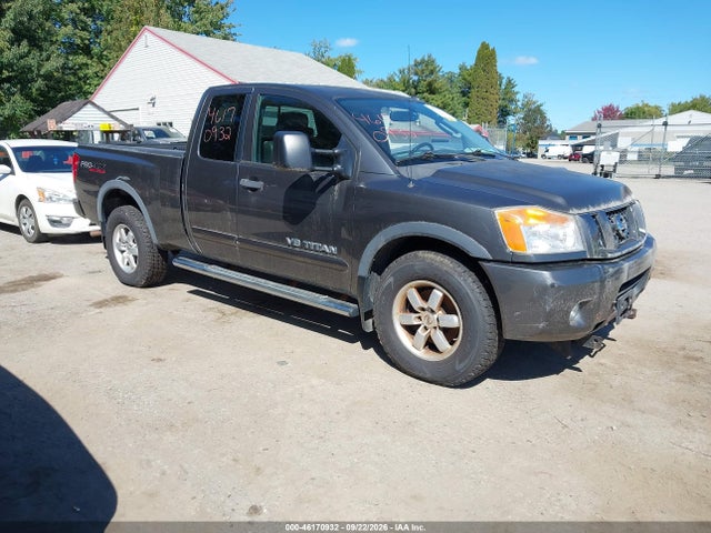 46170932 :رقم المزاد ، 1N6AA0CC4AN310418 vin ، 2010 Nissan Titan Pro-4x مزاد بيع