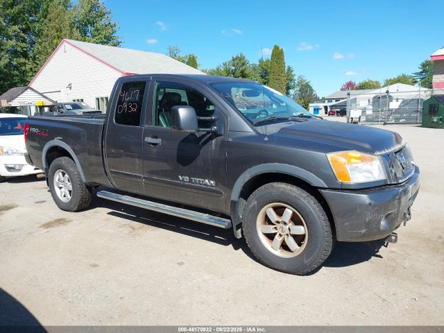 46170932 :رقم المزاد ، 1N6AA0CC4AN310418 vin ، 2010 Nissan Titan Pro-4x مزاد بيع