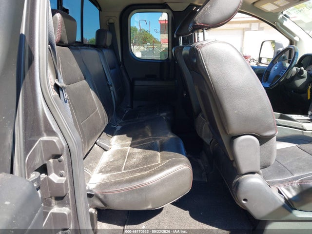 46170932 :رقم المزاد ، 1N6AA0CC4AN310418 vin ، 2010 Nissan Titan Pro-4x مزاد بيع
