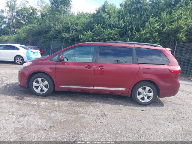 5TDKK3DC4FS571022 Toyota Sienna Le 8 Passenger