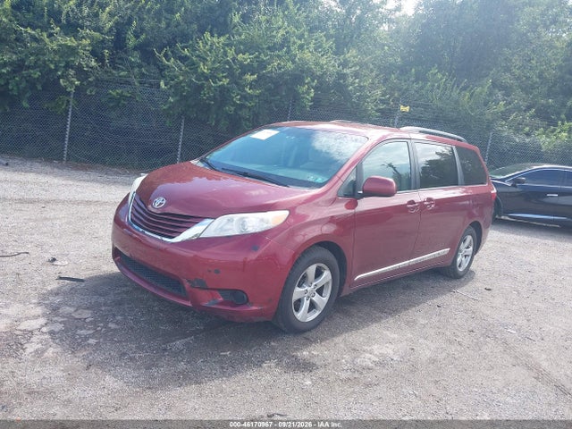 5TDKK3DC4FS571022 Toyota Sienna Le 8 Passenger