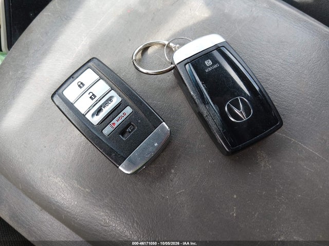46171050 :رقم المزاد ، 5FRYD4H39HB028758 vin ، 2017 Acura Mdx مزاد بيع