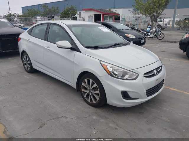 2017 Hyundai Accent Value Edition მანქანა იყიდება აუქციონზე, vin: KMHCT4AE4HU363231, აუქციონის ნომერი: 46171072