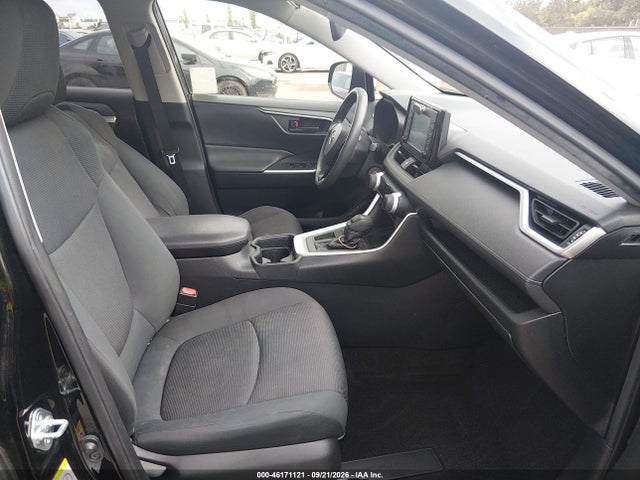 46171121 :رقم المزاد ، JTMH1RFV4KJ004394 vin ، 2019 Toyota Rav4 Le مزاد بيع