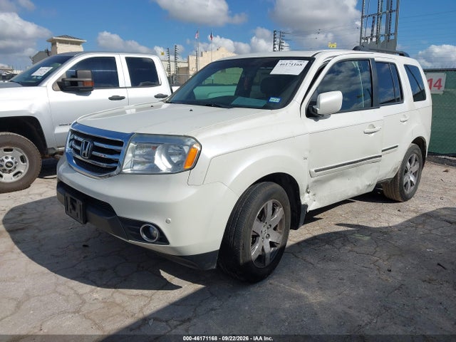 46171168 :رقم المزاد ، 5FNYF3H95FB023189 vin ، 2015 Honda Pilot Touring مزاد بيع