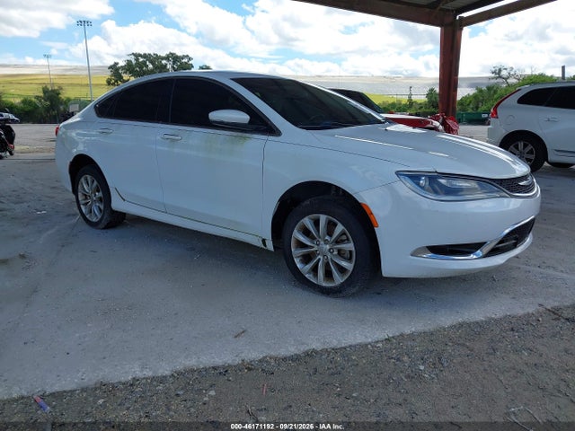 46171192 :رقم المزاد ، 1C3CCCCB6FN562584 vin ، 2015 Chrysler 200 C مزاد بيع
