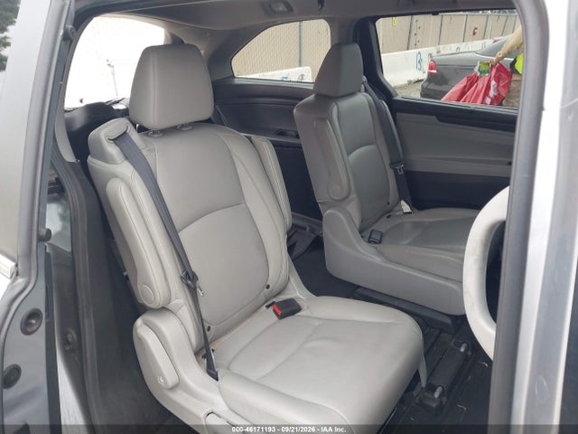 Honda Odyssey Ex-l 2018 5FNRL6H78JB022494 Image 8
